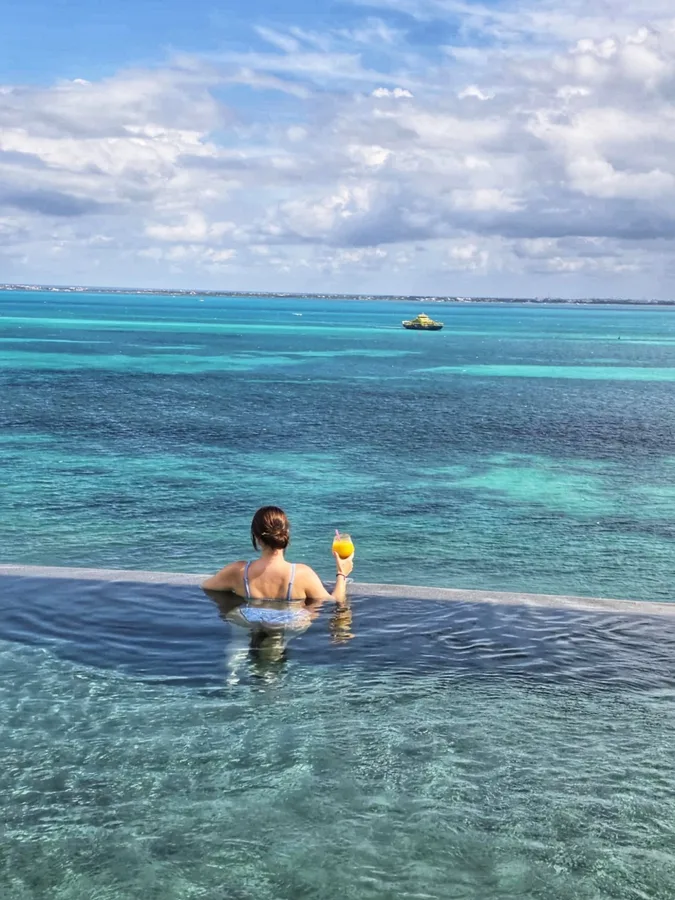 Infinity pool with ocean view